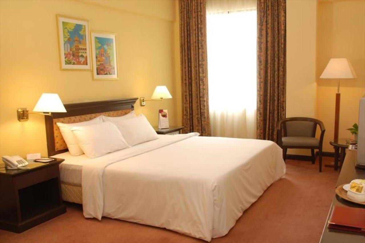 Kuala Lumpur International Hotel Bagian luar foto