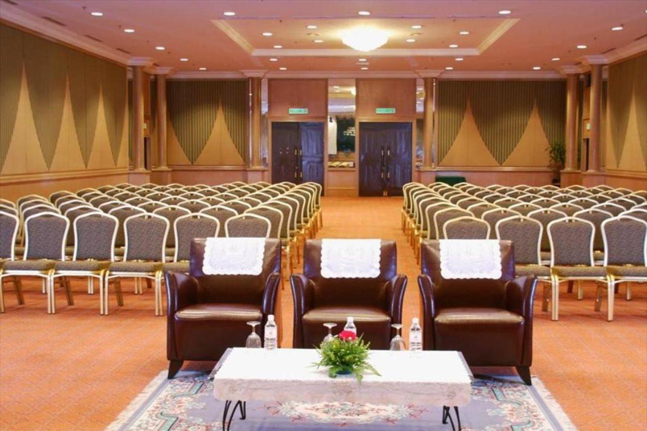 Kuala Lumpur International Hotel Bagian luar foto