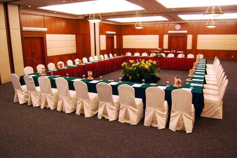 Kuala Lumpur International Hotel Bagian luar foto
