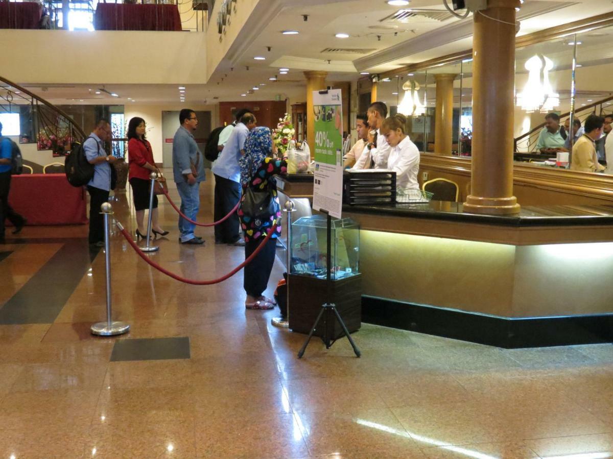Kuala Lumpur International Hotel Bagian luar foto