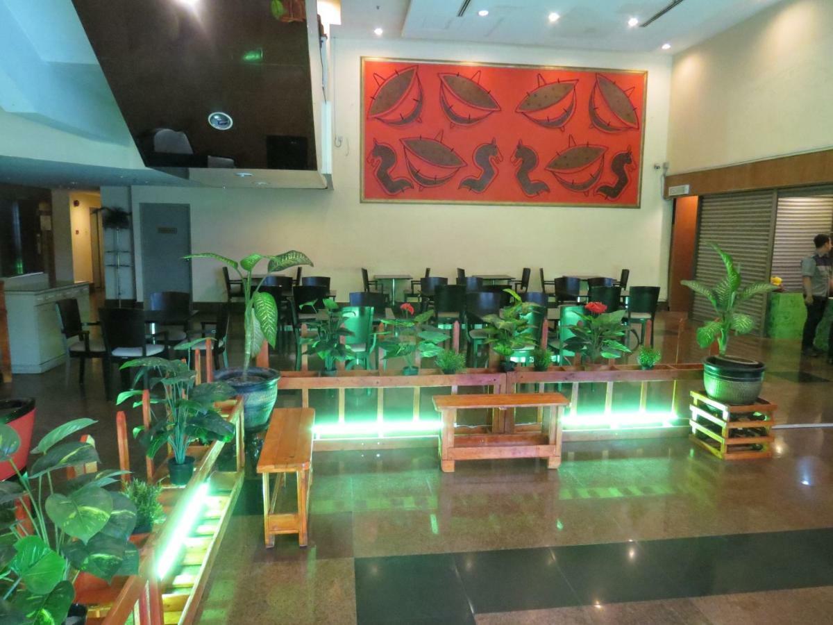 Kuala Lumpur International Hotel Bagian luar foto